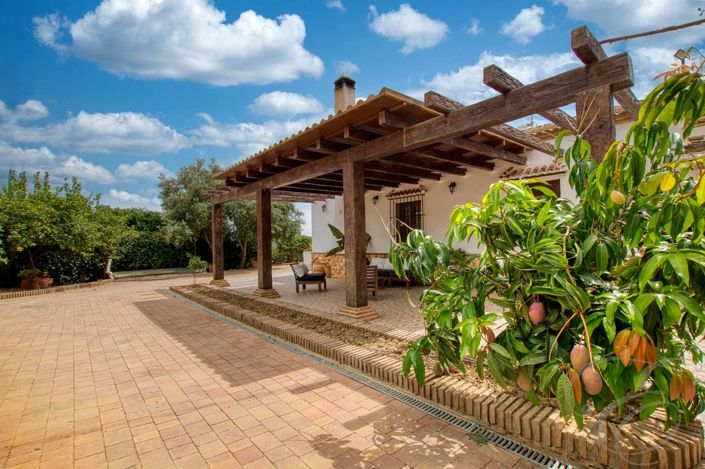 Image No.24-3 Bed Property for sale