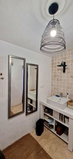 Image No.7-4 Bed Property for sale