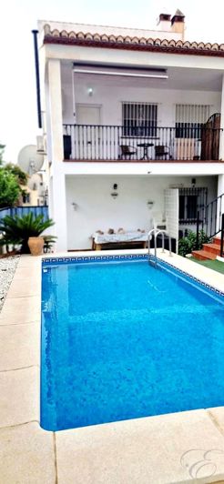 Image No.13-2 Bed Property for sale