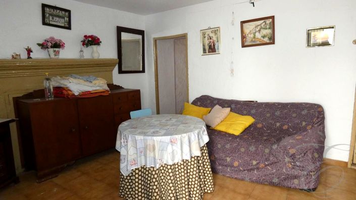 Image No.10-5 Bed Property for sale