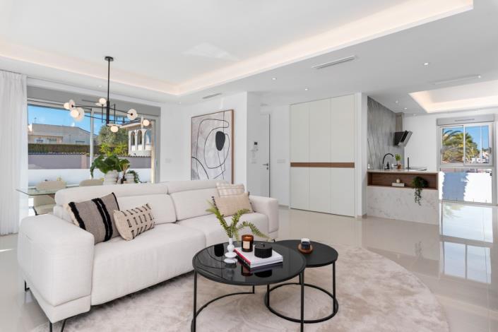 Image No.6-4 Bed Villa for sale