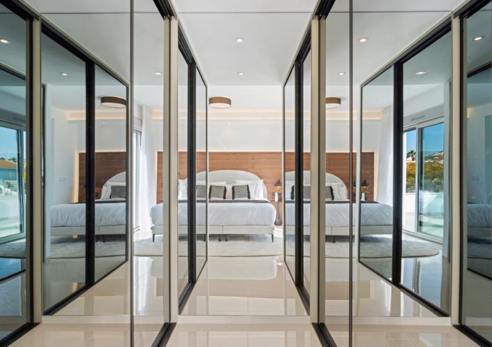 Image No.15-4 Bed Villa for sale