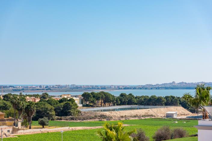 Image No.26-4 Bed Villa for sale