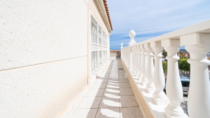 Image No.38-3 Bed Villa for sale