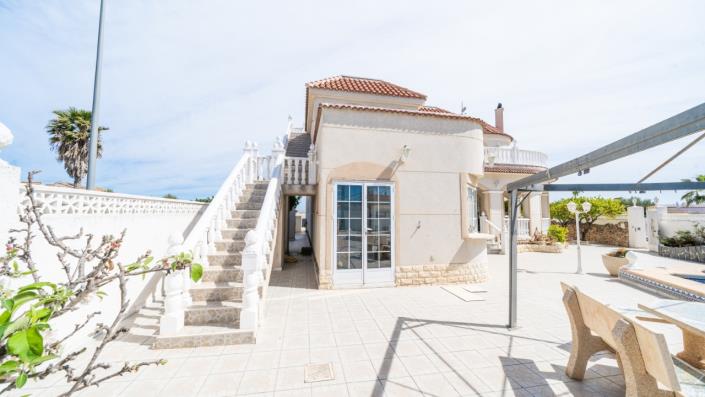 Image No.44-3 Bed Villa for sale