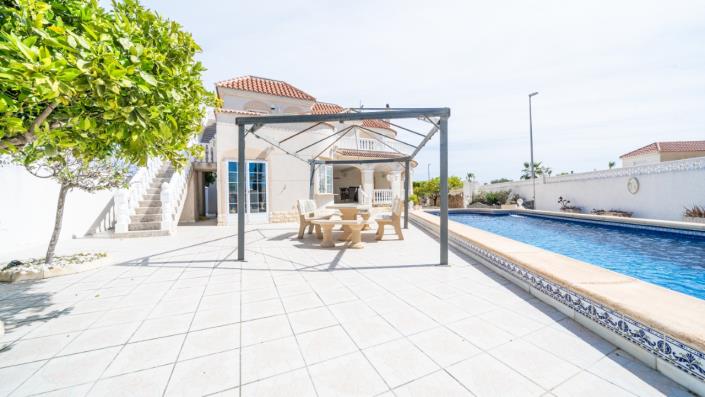 Image No.51-3 Bed Villa for sale