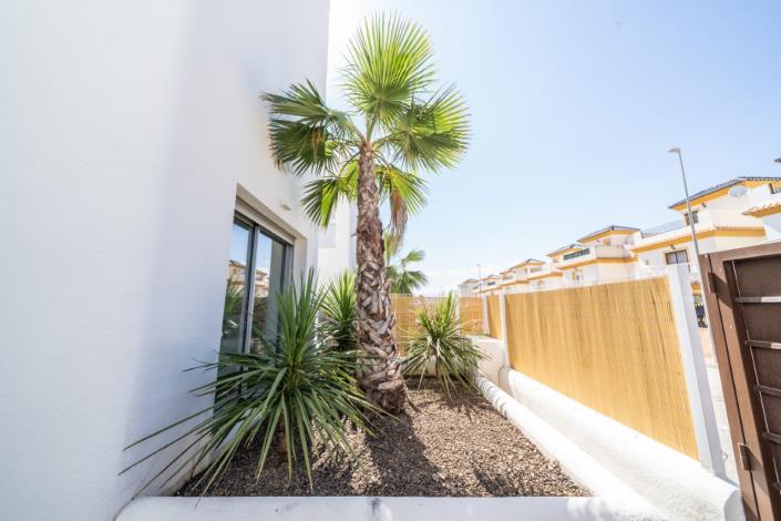 Image No.10-3 Bed Villa for sale