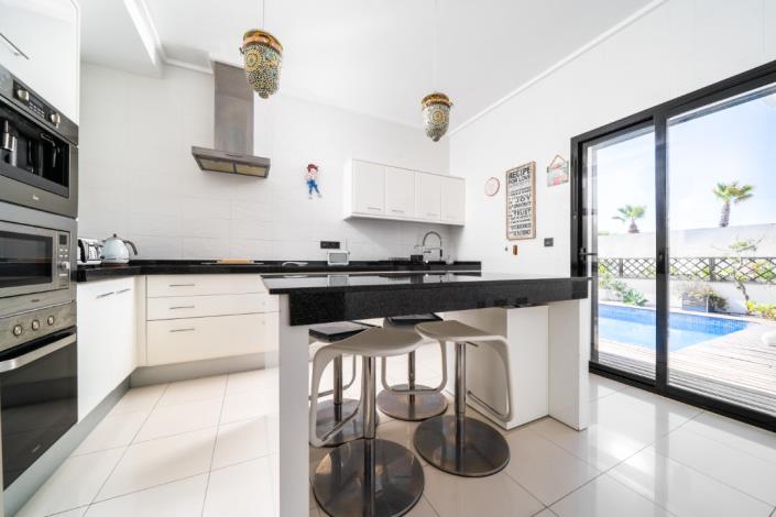 Image No.15-3 Bed Villa for sale