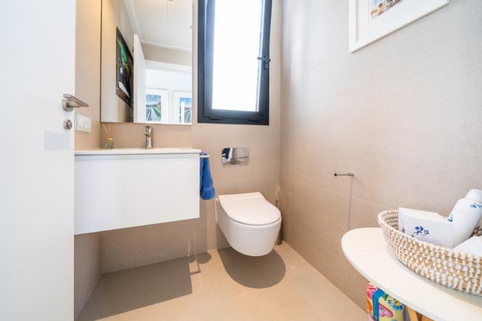 Image No.24-4 Bed Villa for sale