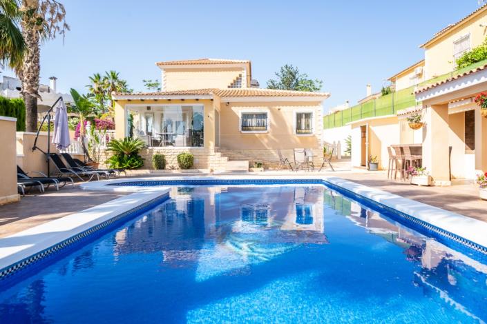 Image No.3-6 Bed Villa for sale