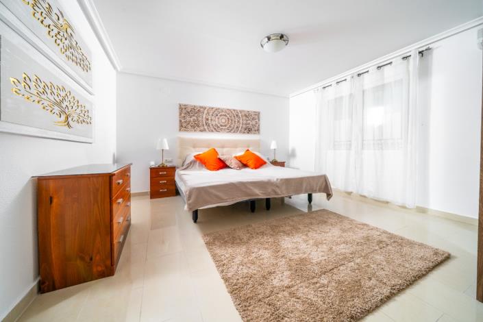 Image No.26-6 Bed Villa for sale