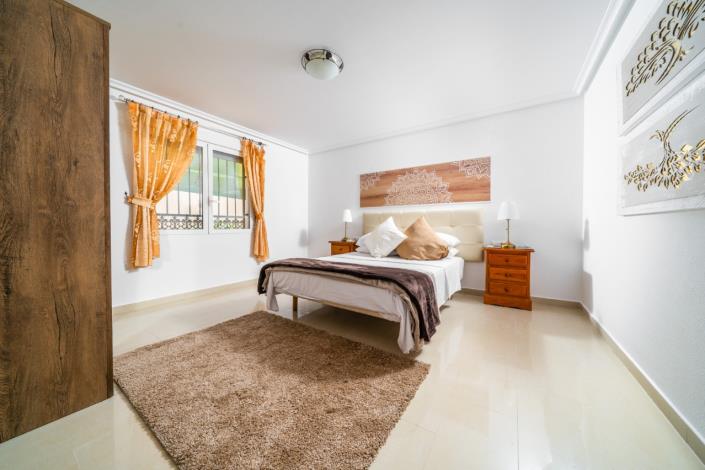 Image No.28-6 Bed Villa for sale