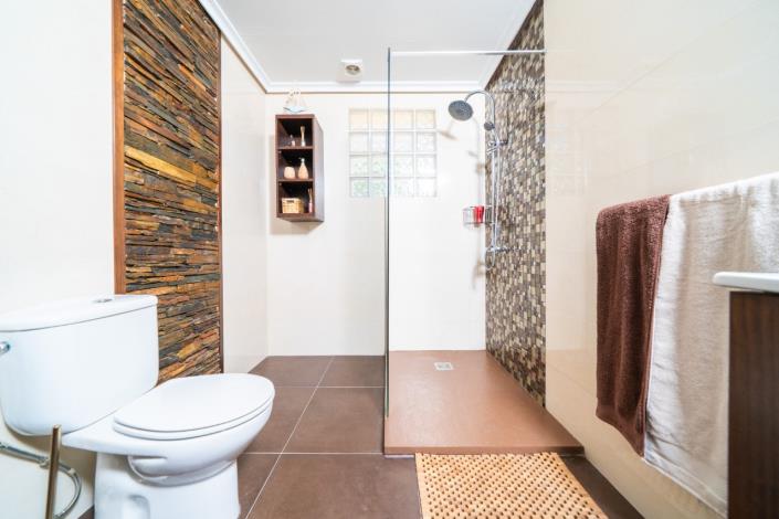 Image No.30-6 Bed Villa for sale