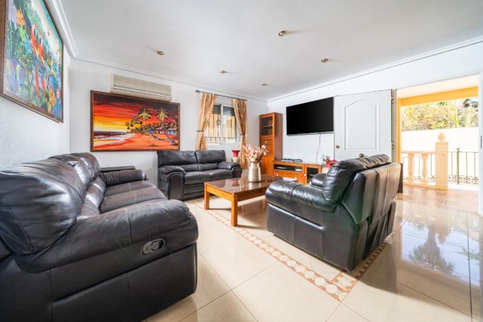 Image No.42-6 Bed Villa for sale