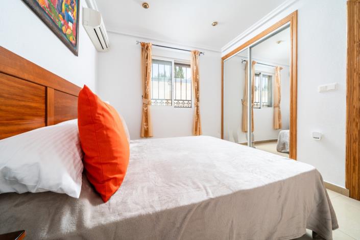 Image No.47-6 Bed Villa for sale