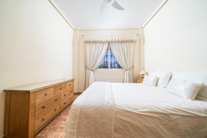 Image No.18-3 Bed Villa for sale