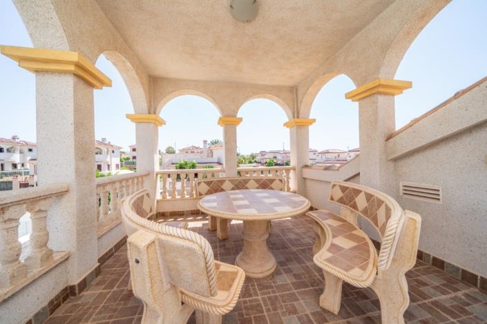 Image No.36-3 Bed Villa for sale