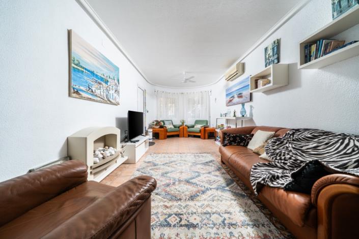 Image No.22-2 Bed Villa for sale