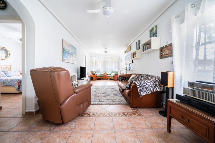 Image No.24-2 Bed Villa for sale