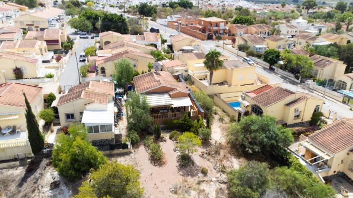 Image No.37-2 Bed Villa for sale