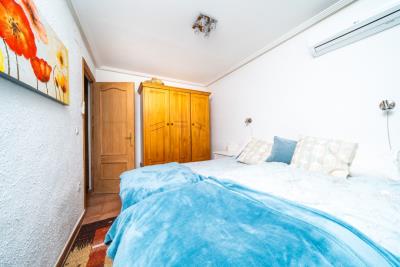 Townhouse-for-Sale-in-La-Marina--14---Portals-