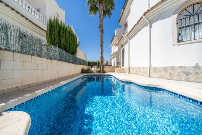 Image No.8-3 Bed Villa for sale