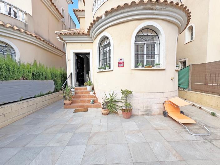 Image No.4-3 Bed Villa for sale