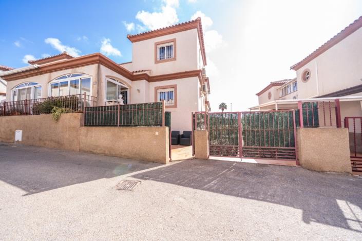 Image No.5-3 Bed Quad for sale