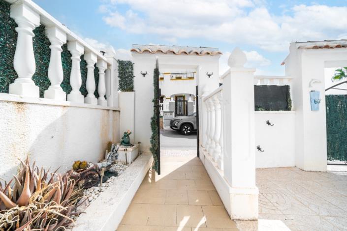 Image No.7-3 Bed Villa for sale