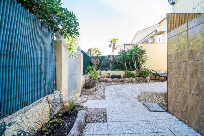 Image No.44-2 Bed Villa for sale