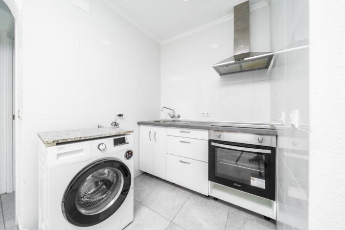 Image No.12-3 Bed Townhouse for sale