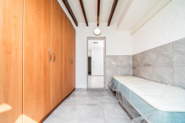 Image No.15-3 Bed Townhouse for sale