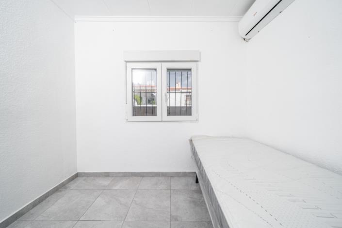 Image No.22-3 Bed Townhouse for sale