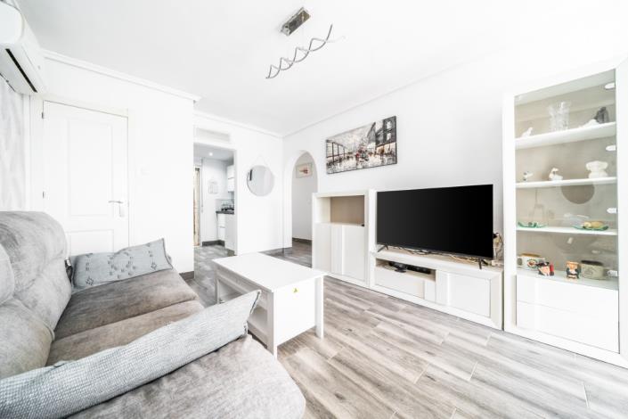 Image No.17-3 Bed Quad for sale