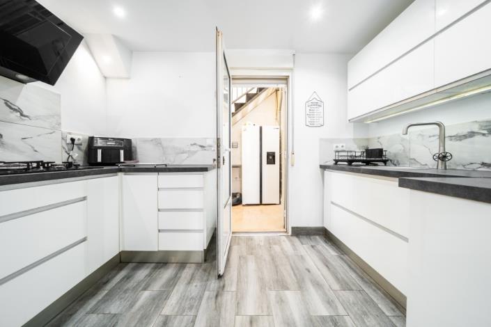 Image No.18-3 Bed Quad for sale