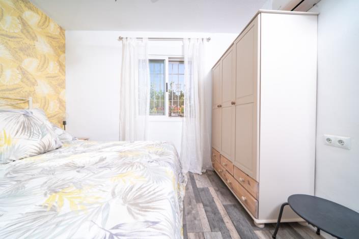 Image No.23-3 Bed Quad for sale