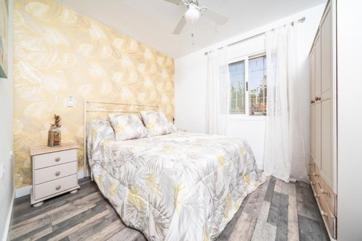 Image No.24-3 Bed Quad for sale