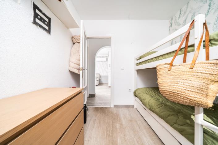 Image No.27-3 Bed Quad for sale