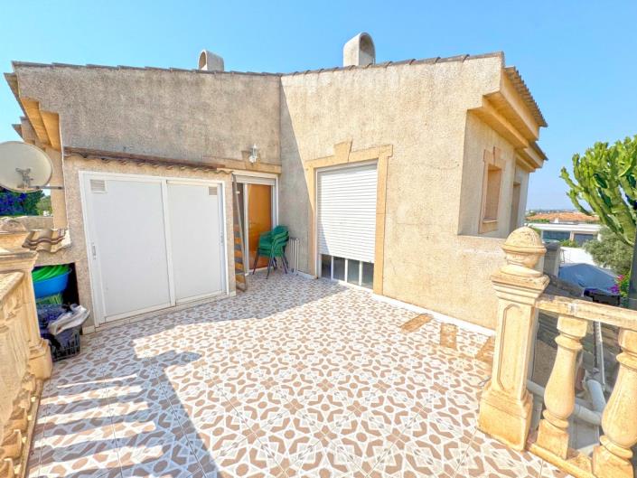 Image No.18-3 Bed Quad for sale