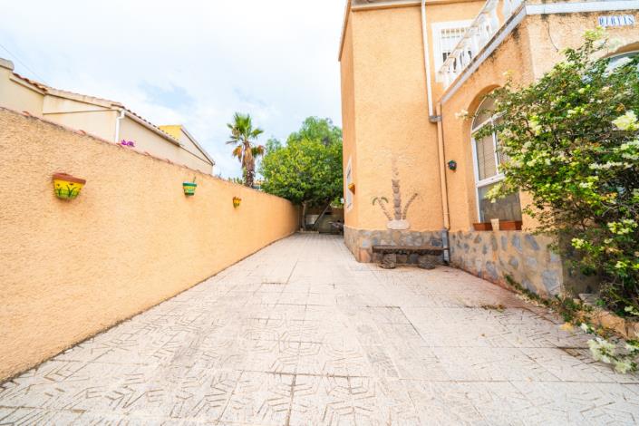 Image No.8-5 Bed Villa for sale