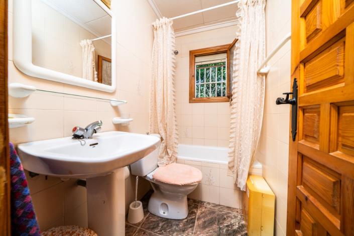 Image No.33-5 Bed Villa for sale