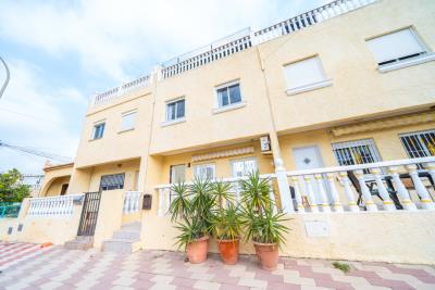 Terraced-house-for-sale-in-La-Marina--2---Portals-