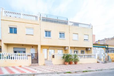 Terraced-house-for-sale-in-La-Marina--1---Portals-