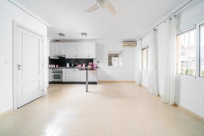 Terraced-house-for-sale-in-La-Marina--12---Portals-