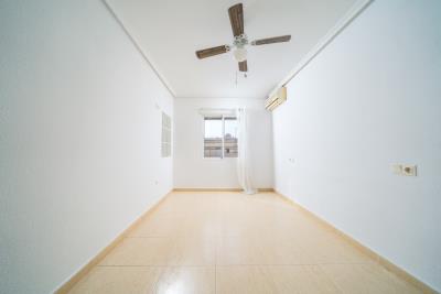 Terraced-house-for-sale-in-La-Marina--14---Portals-