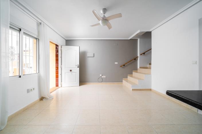 Image No.14-2 Bed Townhouse for sale