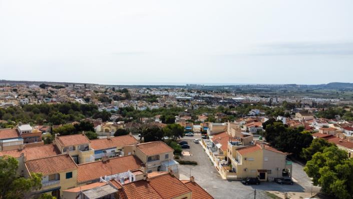 Image No.26-2 Bed Townhouse for sale