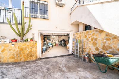 Villa-for-sale-in-Alicante--8---Canva-