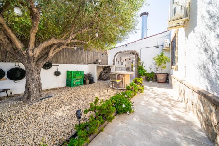 Image No.9-4 Bed Villa for sale