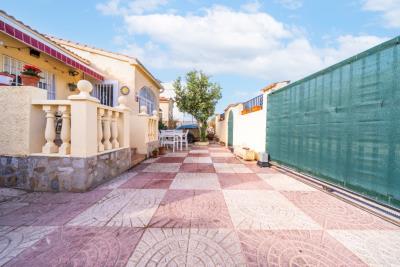 Detached-Property-For-Sale-In-La-Marina---7---Portals-